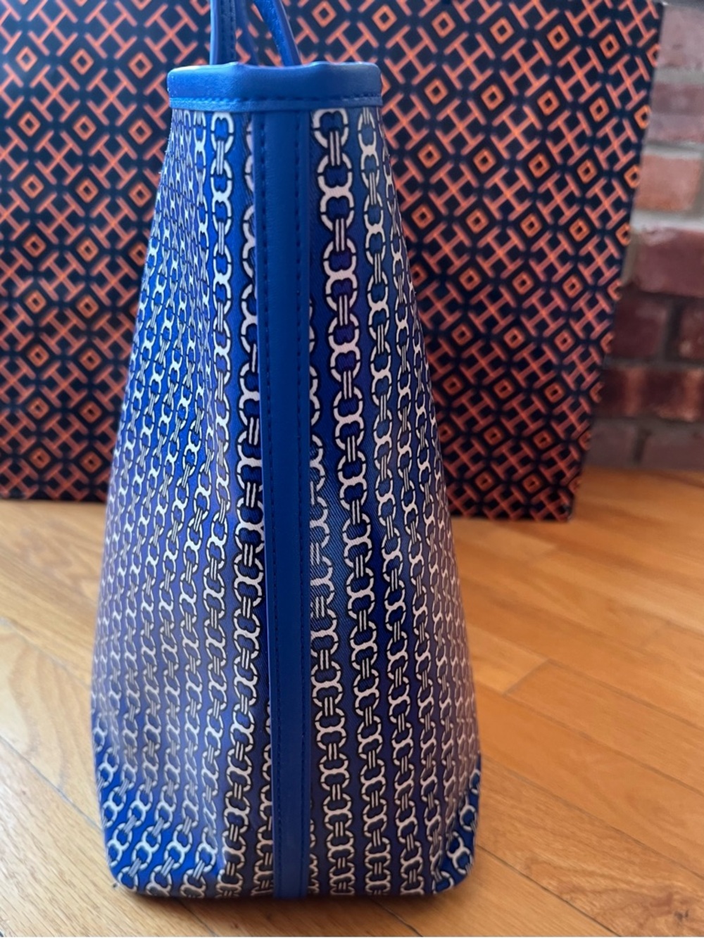 Tory Burch Jewel Blue Gemini Link Tote - Picture 7 of 13